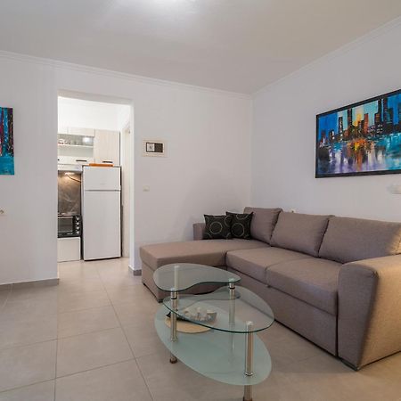 Stefanias Apartment Neos Marmaras Bagian luar foto